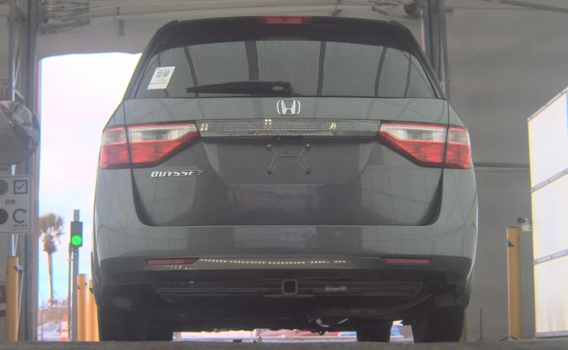 2012 Honda Odyssey - Image 4 of 12