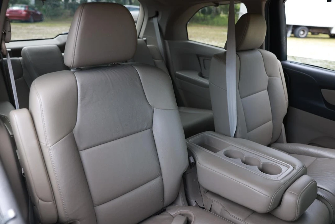 2012 Honda Odyssey - Image 14 of 21