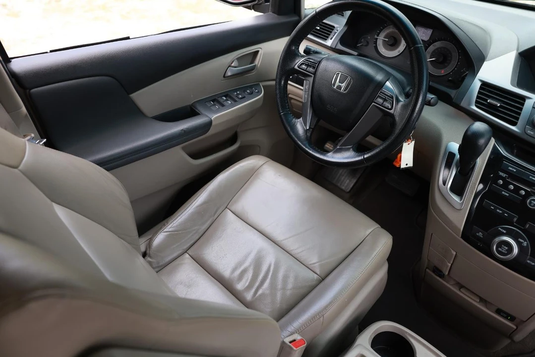 2012 Honda Odyssey - Image 20 of 21