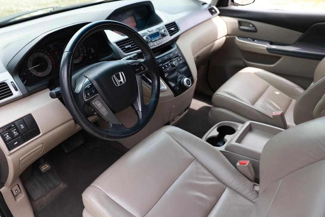 2012 Honda Odyssey - Image 4 of 21