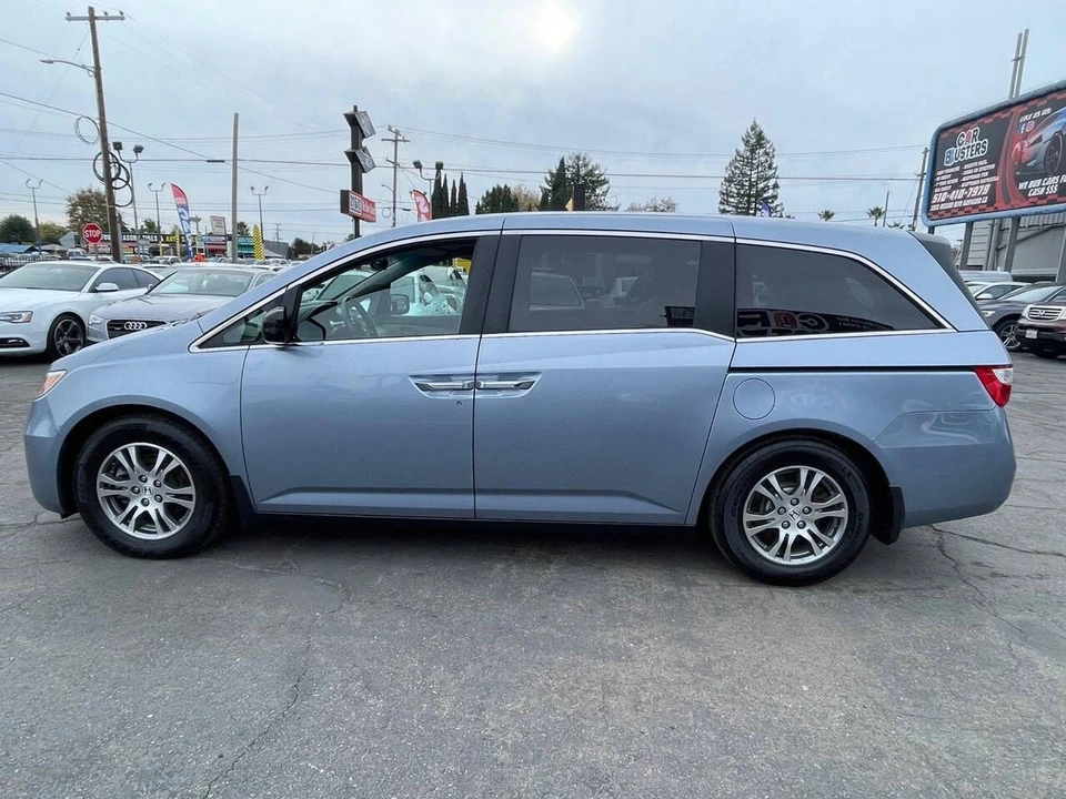 2012 Honda Odyssey - Image 3 of 17