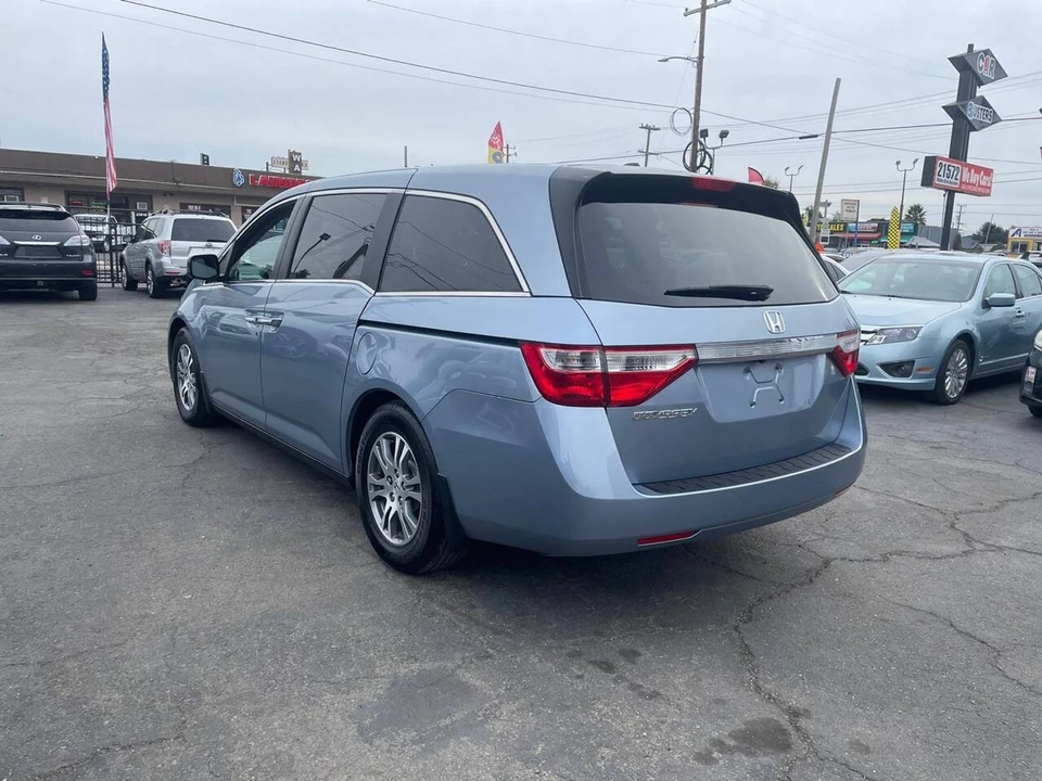 2012 Honda Odyssey - Image 4 of 17