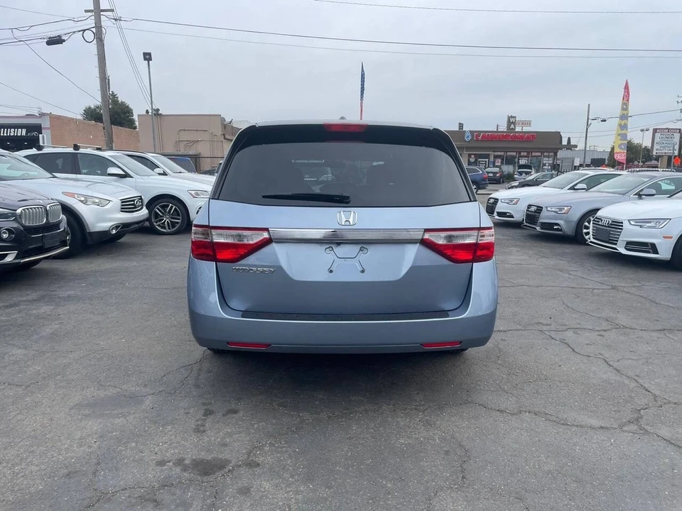 2012 Honda Odyssey - Image 5 of 17