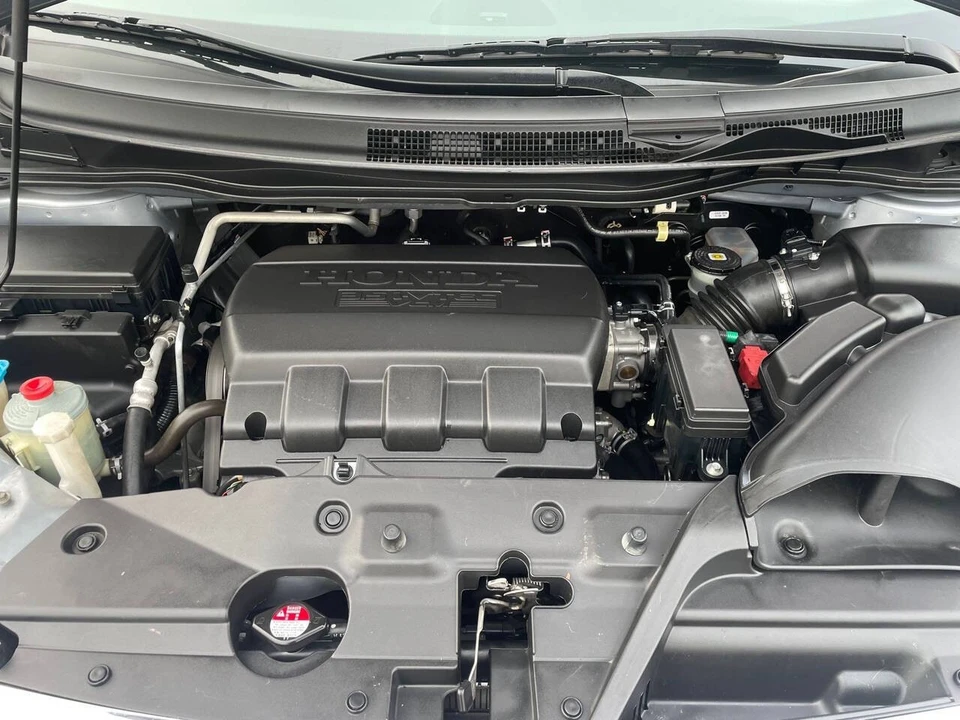 2012 Honda Odyssey - Image 15 of 17