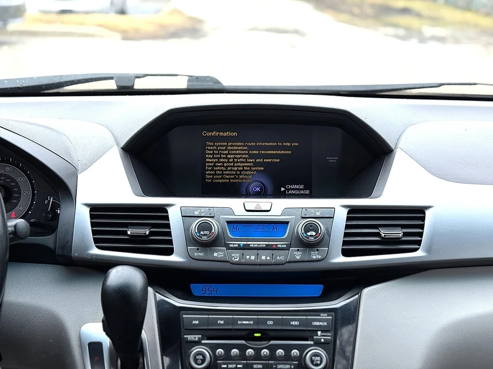 2012 Honda Odyssey - Image 16 of 21