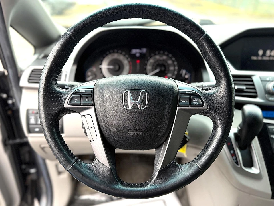 2012 Honda Odyssey - Image 11 of 21