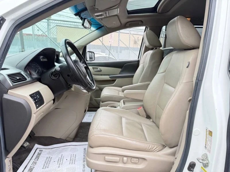 2012 Honda Odyssey - Image 10 of 12