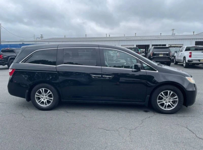 2012 Honda Odyssey - Image 4 of 11