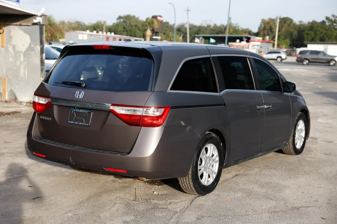 2012 Honda Odyssey - Image 11 of 12