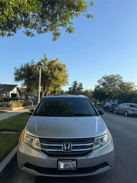 2012 Honda Odyssey - Image 3 of 17