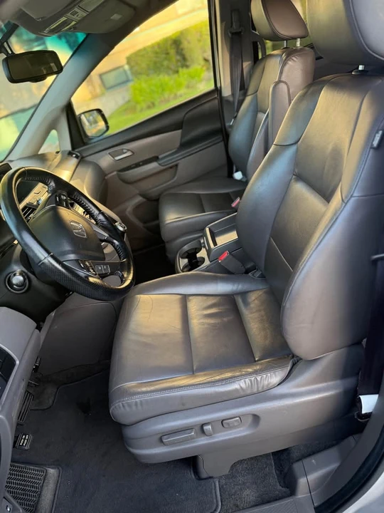 2012 Honda Odyssey - Image 11 of 17