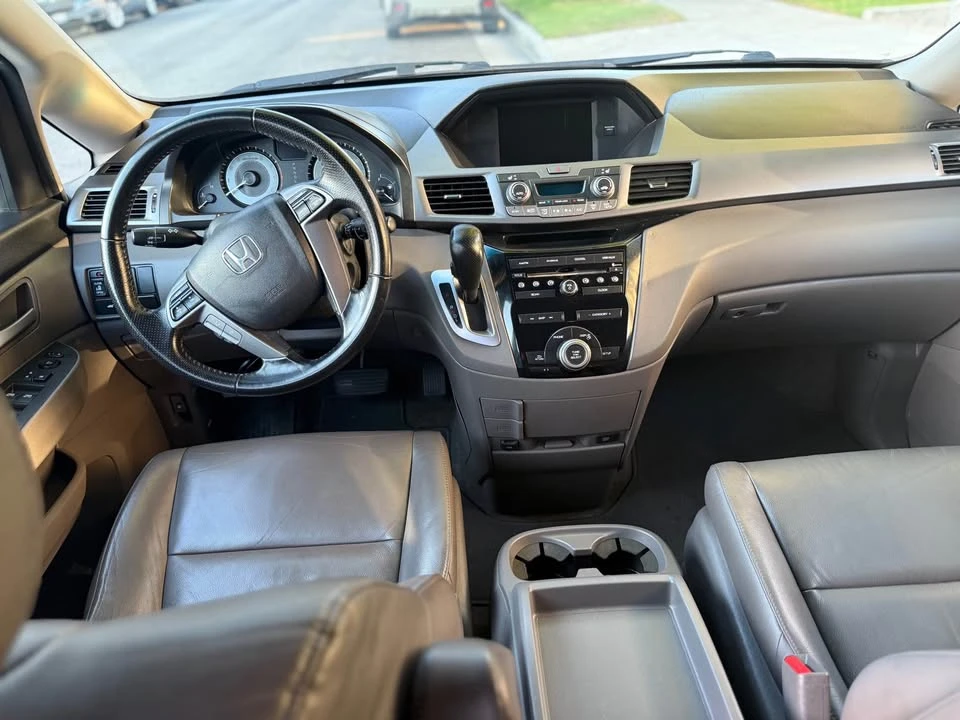 2012 Honda Odyssey - Image 14 of 17