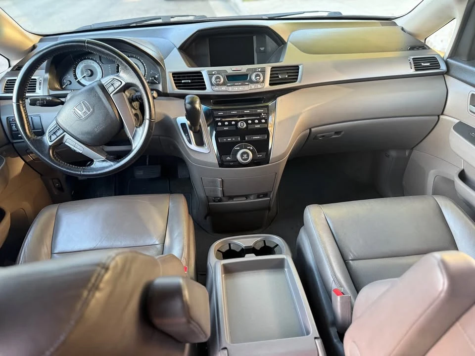 2012 Honda Odyssey - Image 15 of 17