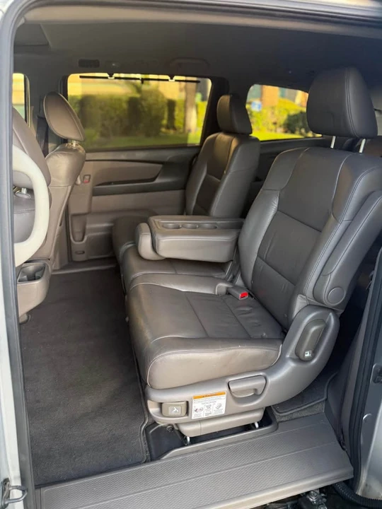 2012 Honda Odyssey - Image 12 of 17