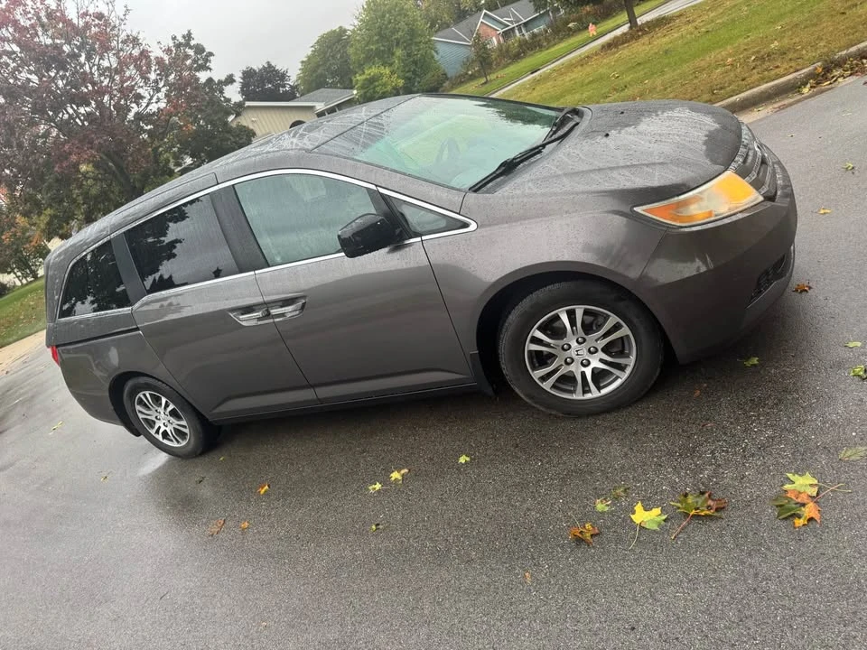 2012 Honda Odyssey - Image 5 of 9