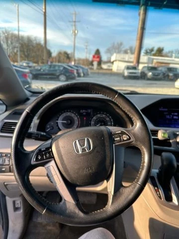 2012 Honda Odyssey - Image 9 of 10