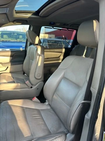 2012 Honda Odyssey - Image 8 of 10