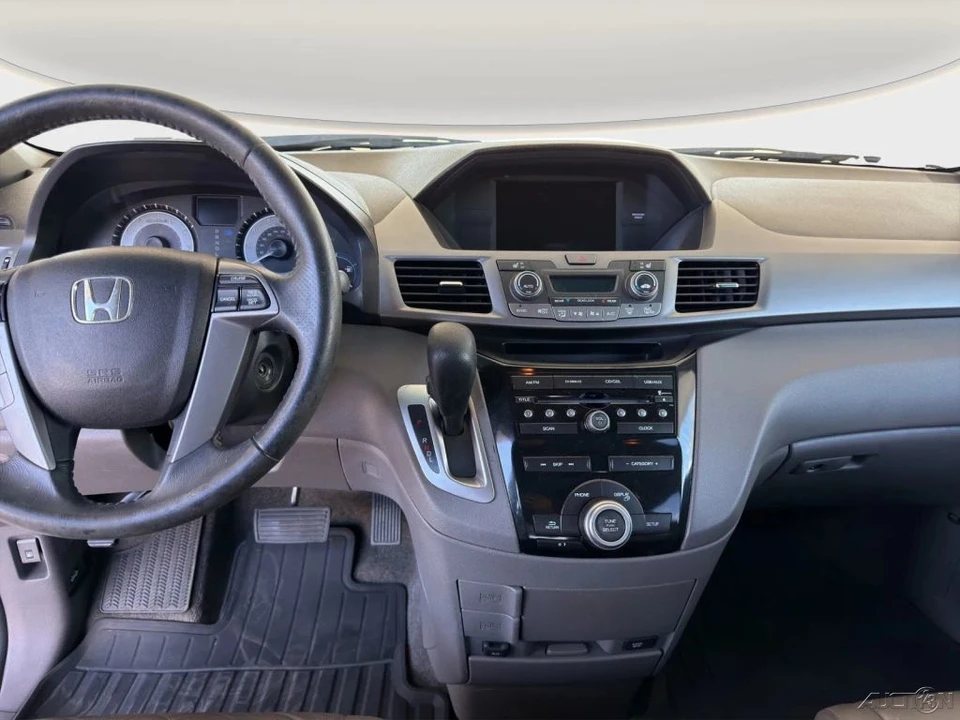 2012 Honda Odyssey - Image 16 of 21