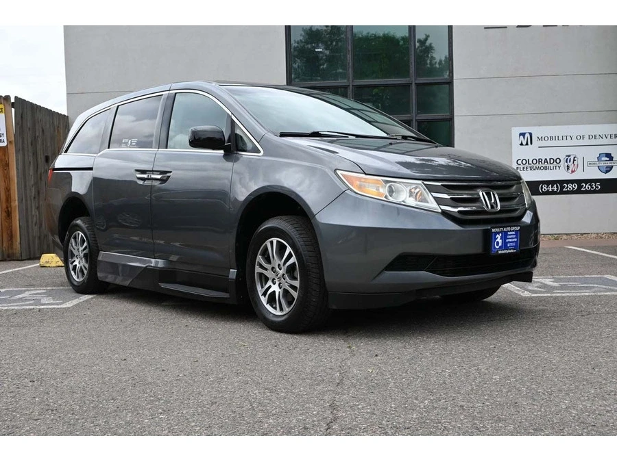 2012 Honda Odyssey - Image 3 of 12