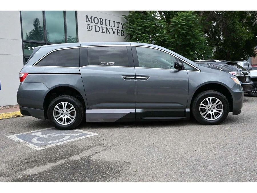 2012 Honda Odyssey - Image 5 of 12