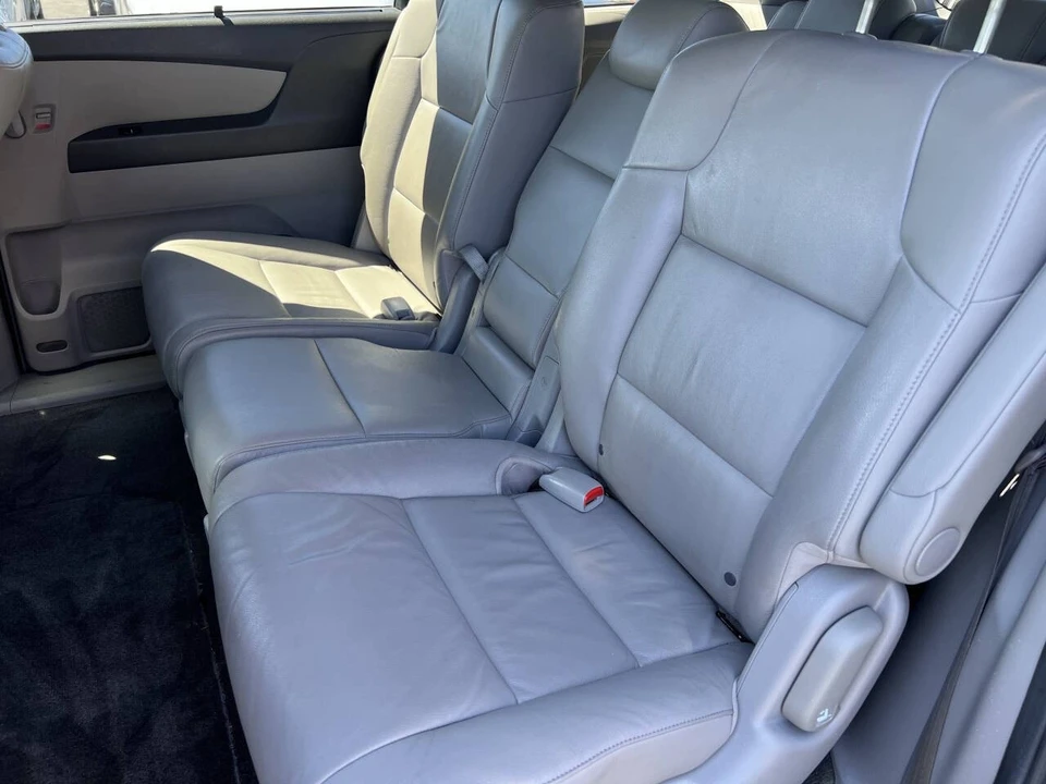 2012 Honda Odyssey - Image 9 of 17