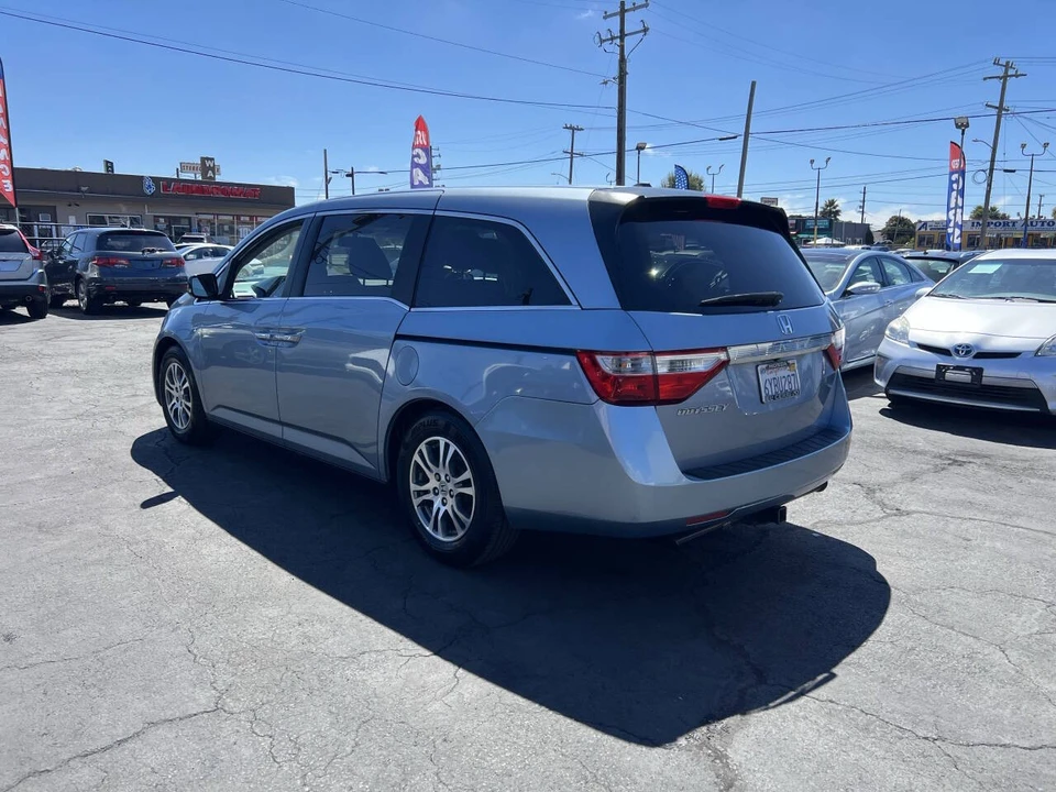 2012 Honda Odyssey - Image 4 of 17
