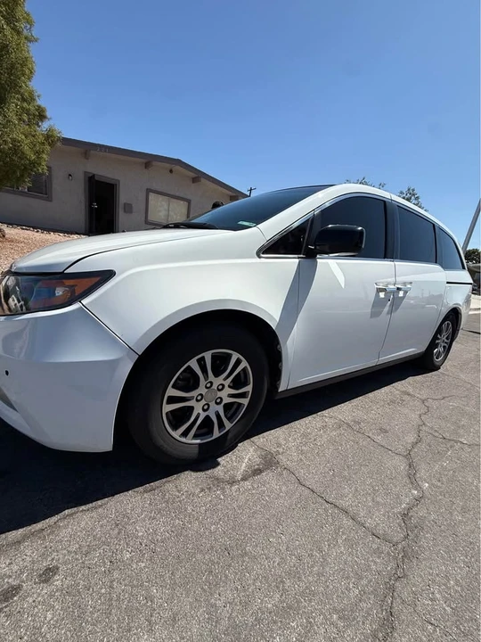 2012 Honda Odyssey - Image 3 of 9