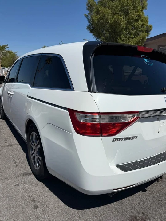 2012 Honda Odyssey - Image 5 of 9
