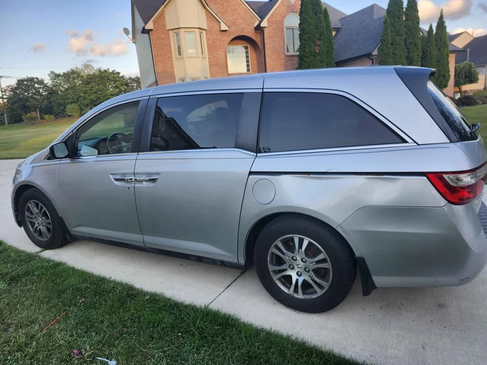2012 Honda Odyssey - Image 4 of 8