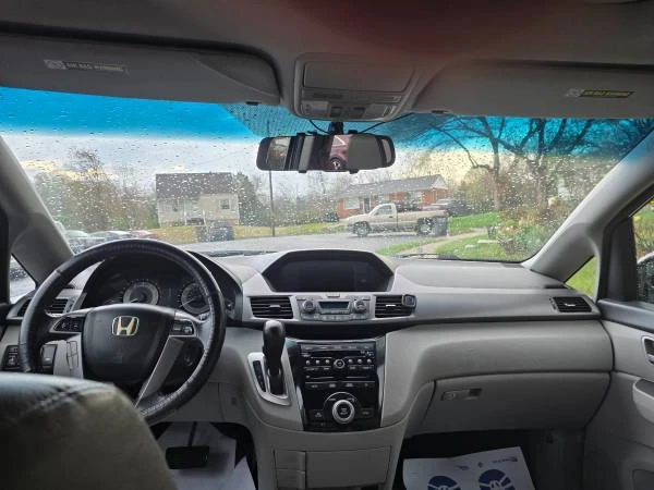 2012 Honda Odyssey - Image 10 of 13