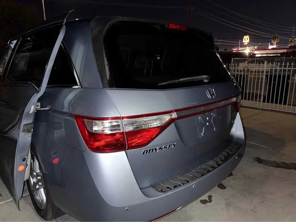 2012 Honda Odyssey - Image 4 of 15
