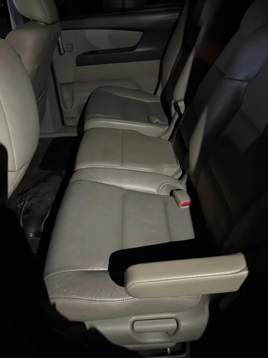2012 Honda Odyssey - Image 11 of 15