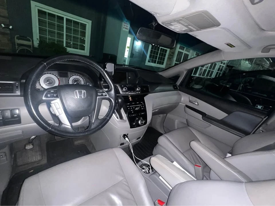2012 Honda Odyssey - Image 8 of 8