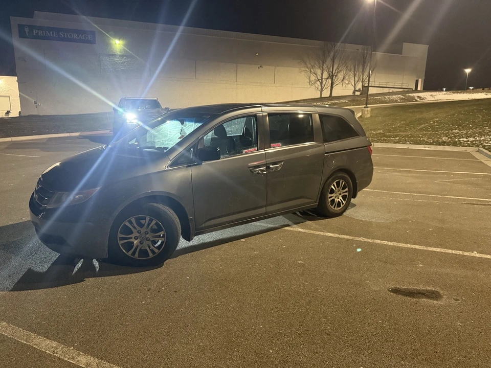 2012 Honda Odyssey - Image 5 of 11
