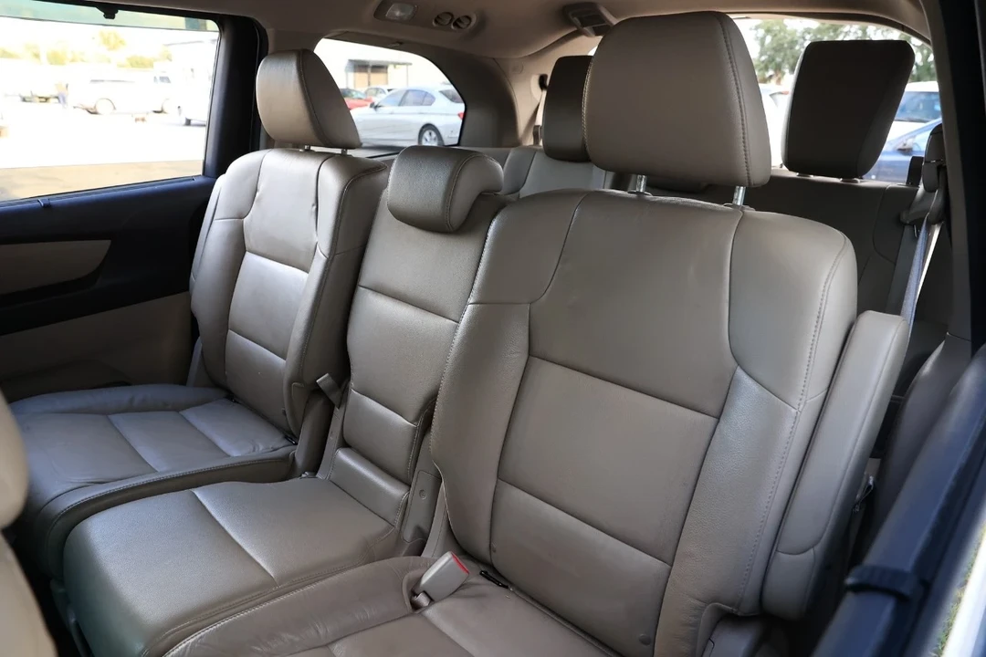 2012 Honda Odyssey - Image 10 of 12