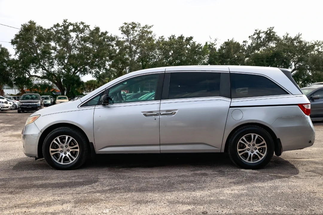 2012 Honda Odyssey - Image 3 of 12