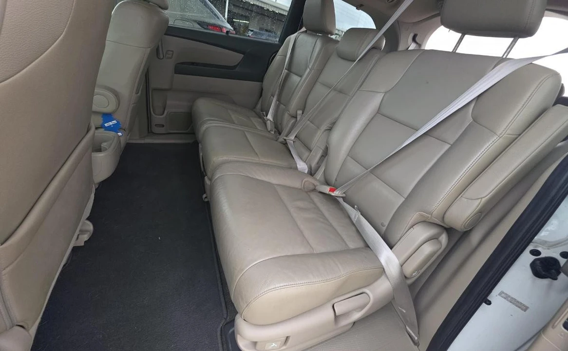 2012 Honda Odyssey - Image 13 of 16