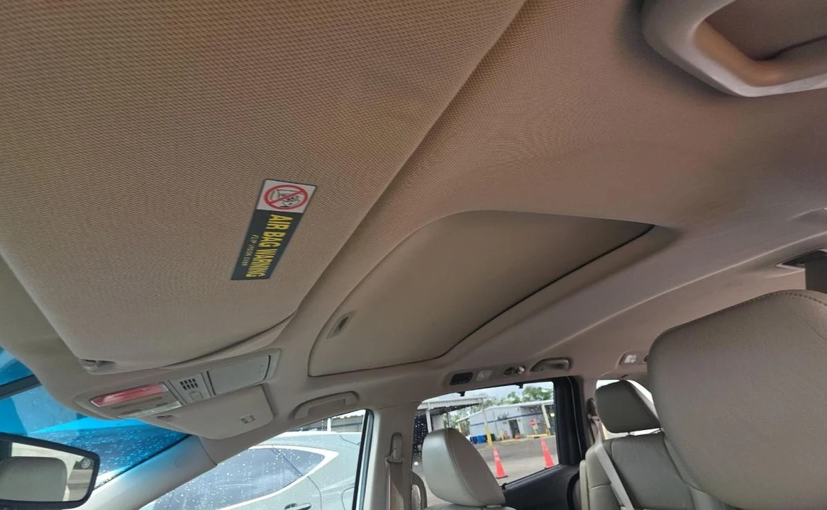 2012 Honda Odyssey - Image 15 of 16