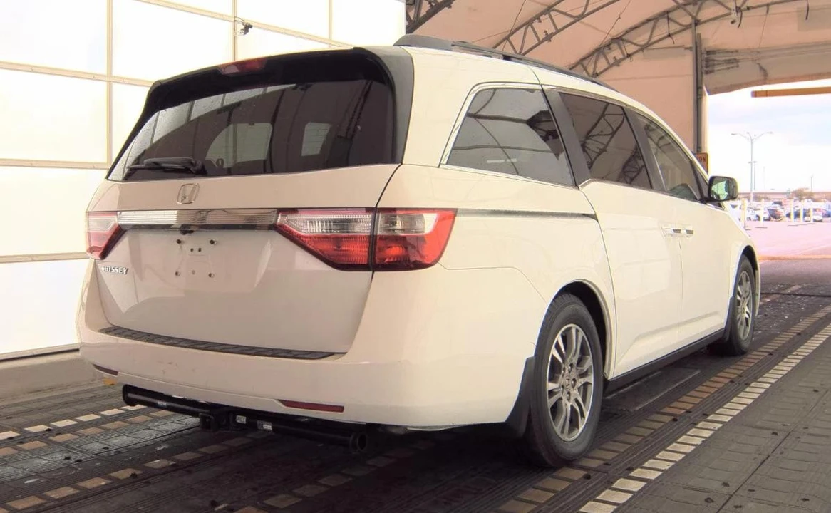 2012 Honda Odyssey - Image 4 of 16
