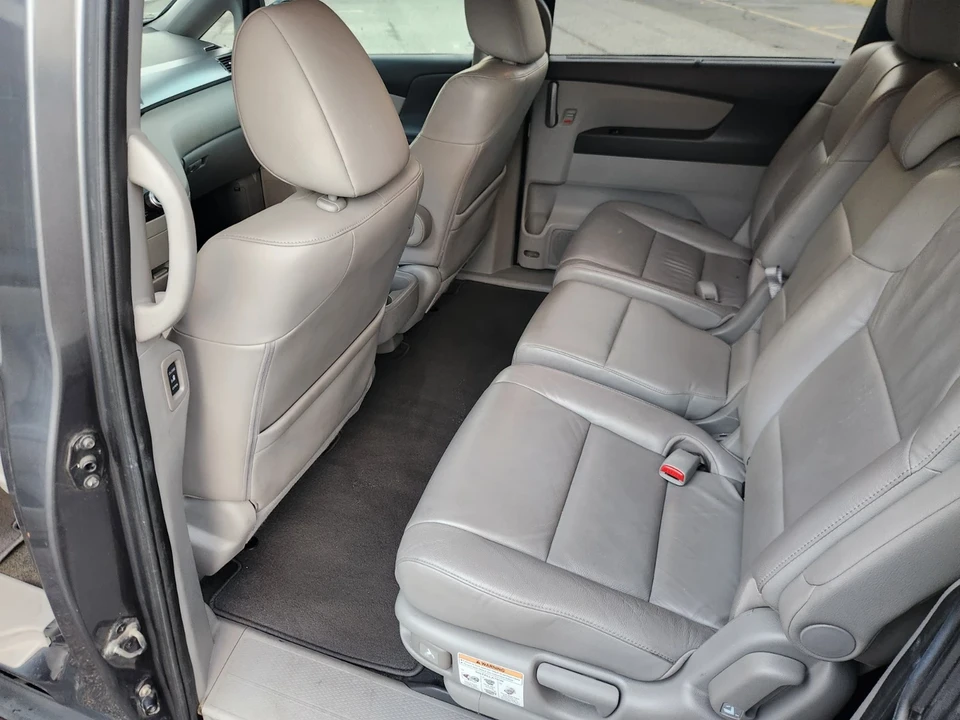 2012 Honda Odyssey - Image 9 of 21