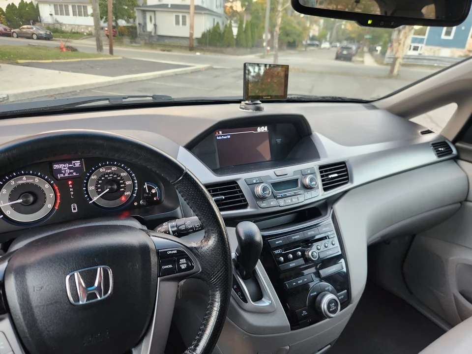 2012 Honda Odyssey - Image 17 of 21