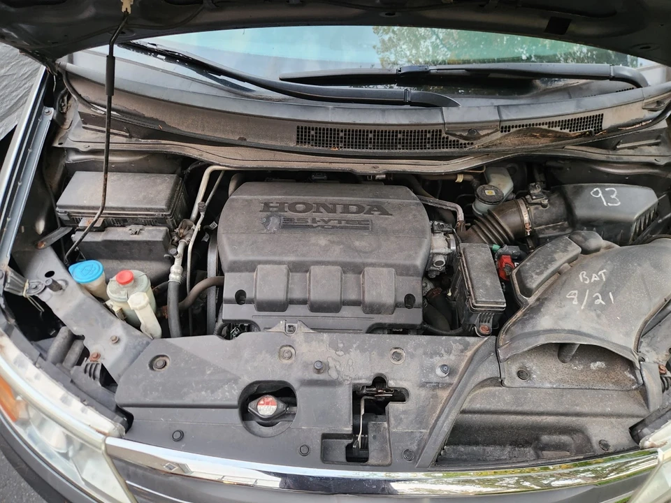 2012 Honda Odyssey - Image 18 of 21