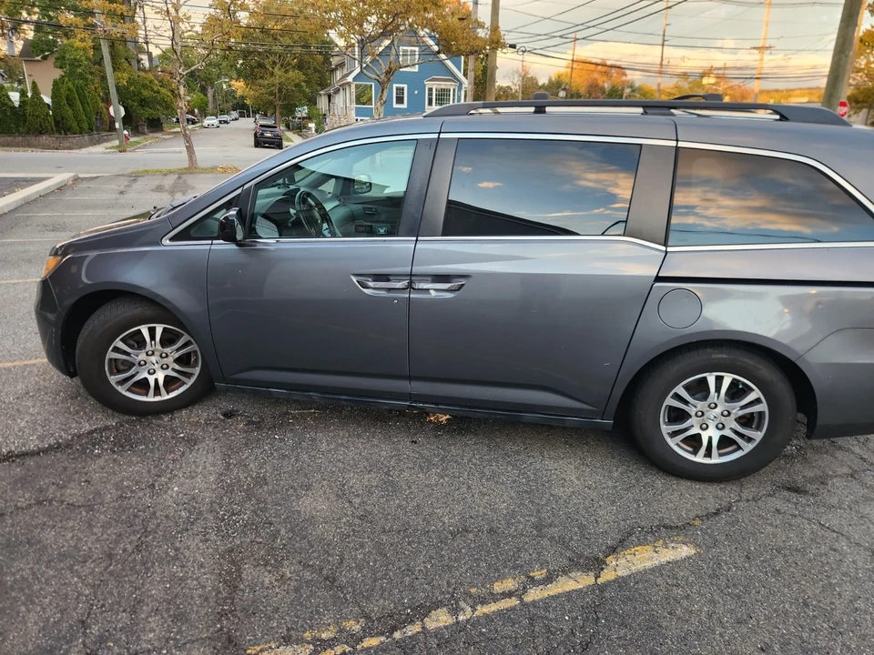 2012 Honda Odyssey - Image 7 of 21