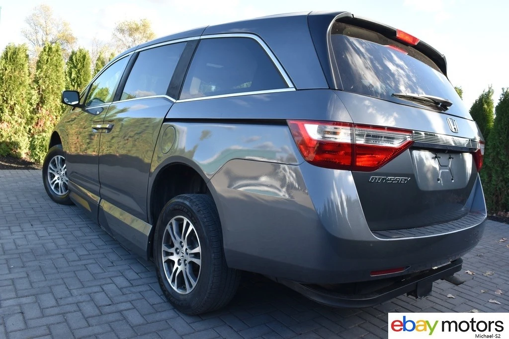2012 Honda Odyssey - Image 7 of 21