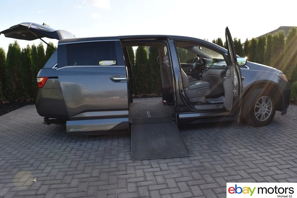 2012 Honda Odyssey - Image 19 of 21