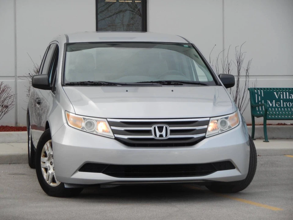 2012 Honda Odyssey - Image 5 of 12