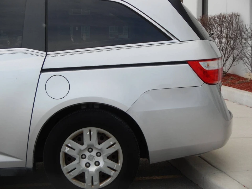 2012 Honda Odyssey - Image 11 of 12