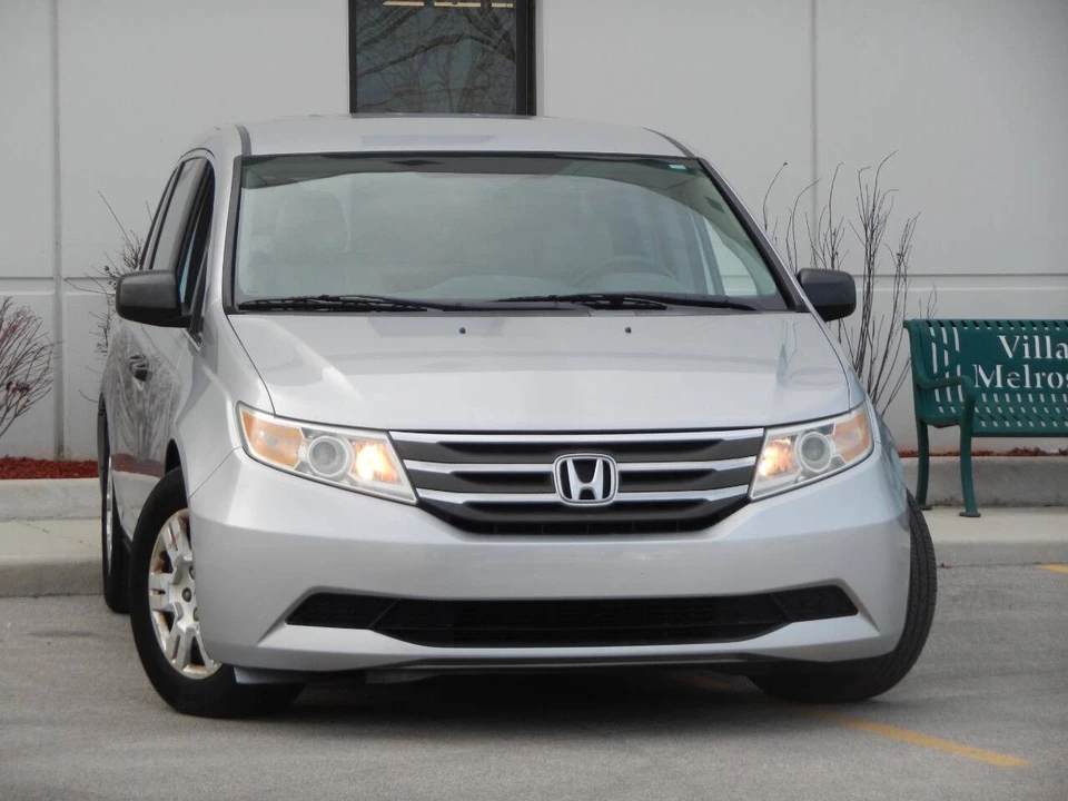 2012 Honda Odyssey - Image 5 of 12