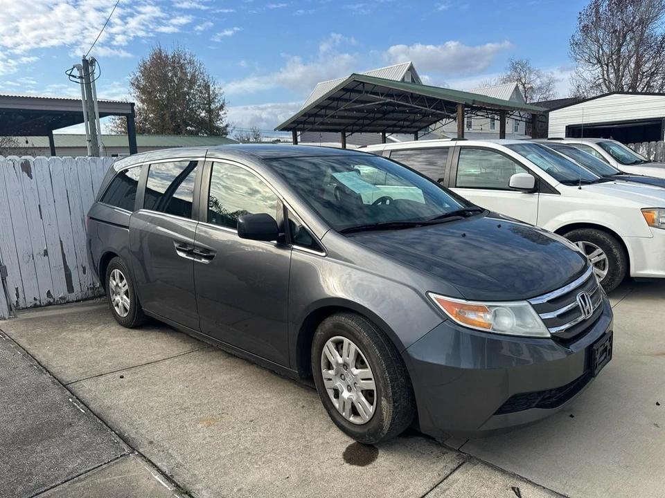 2012 Honda Odyssey - Image 3 of 7