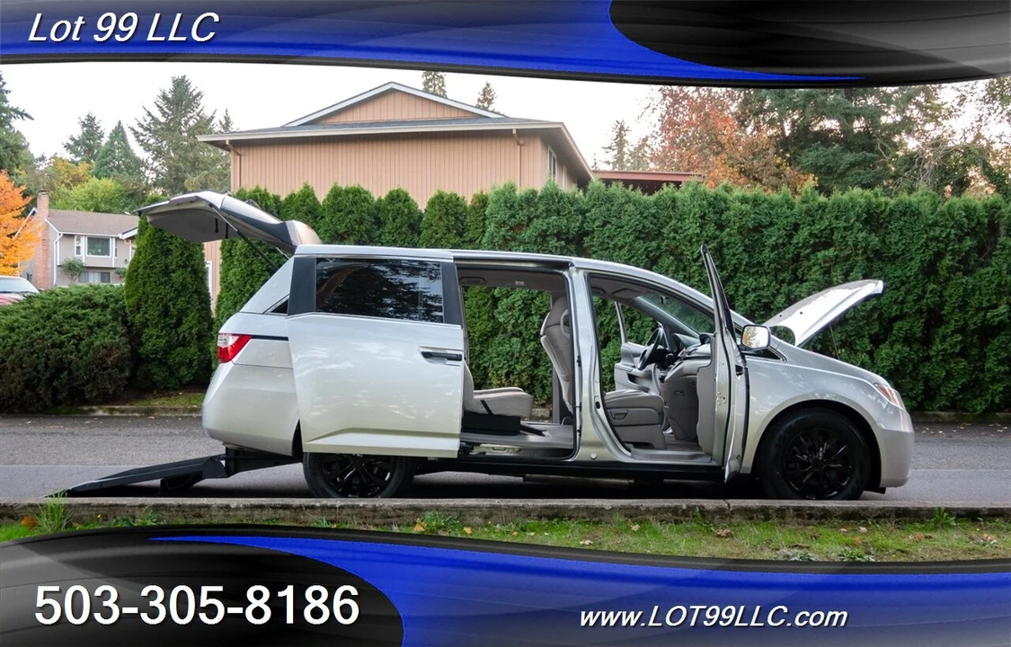 2012 Honda Odyssey - Image 4 of 4